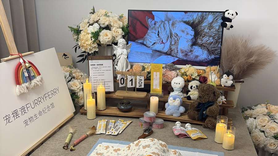 兰州告别厅花艺布置